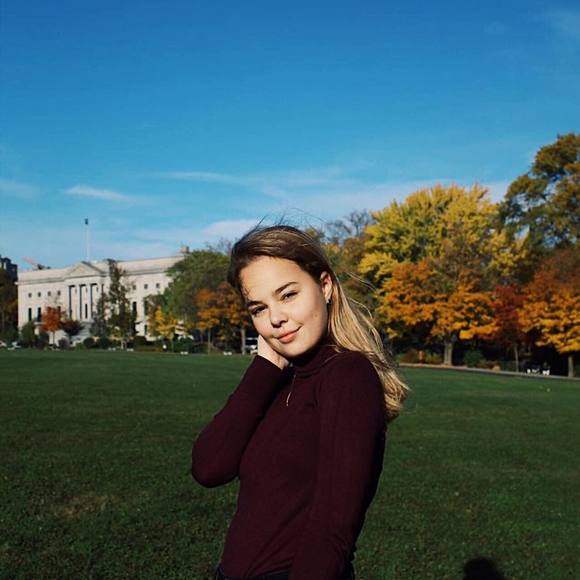 Meet your Posher, Anne-marie - Picture 1 of 1